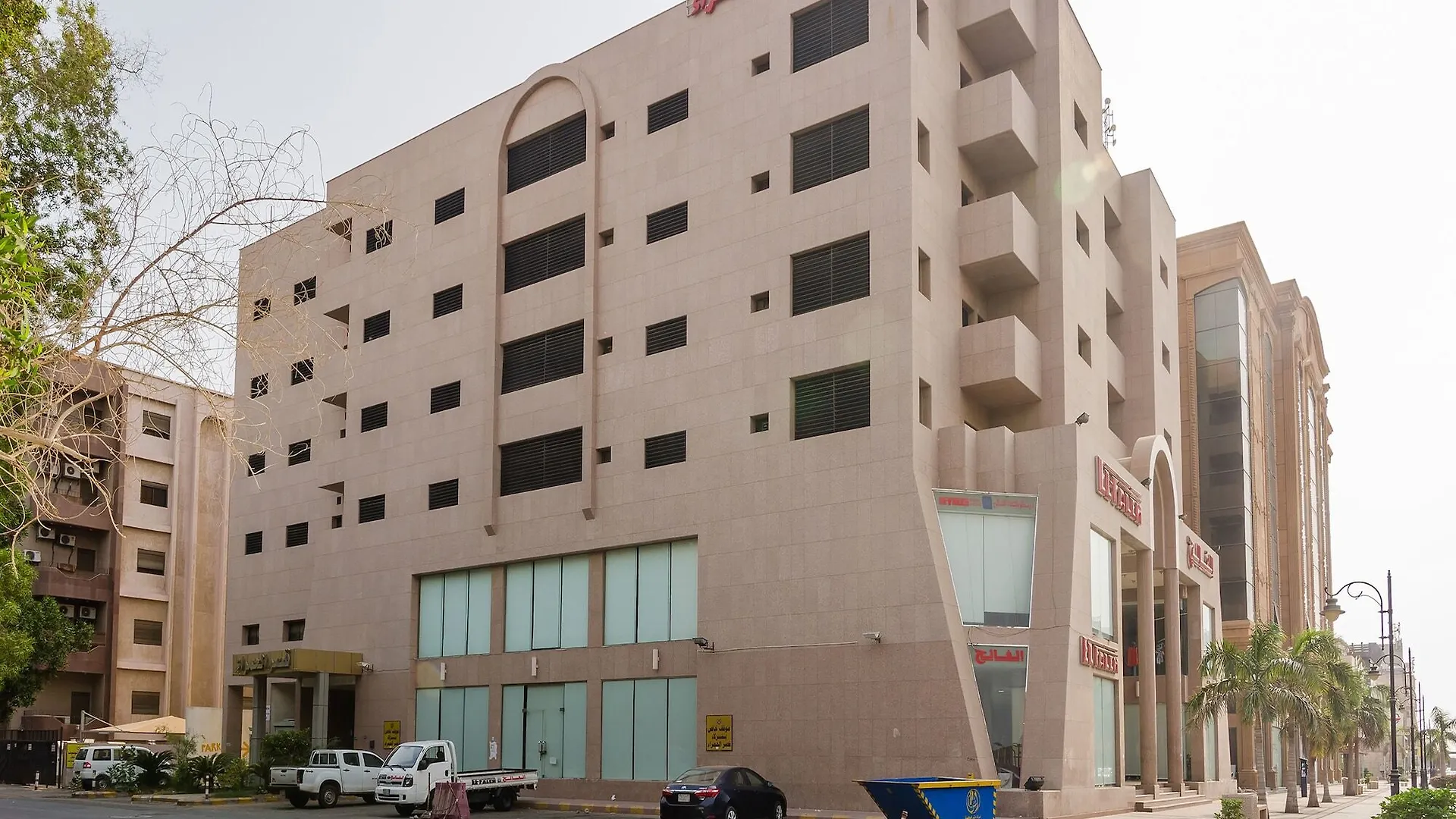 Al Hamra Palace Aparthotel Falastin Джедда
